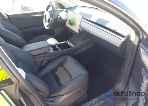 2023 Tesla Model Y Awd/Long Range Dual Motor All-Wheel Drive from USA, damaged, VIN 7SAYGAEE1PF769999